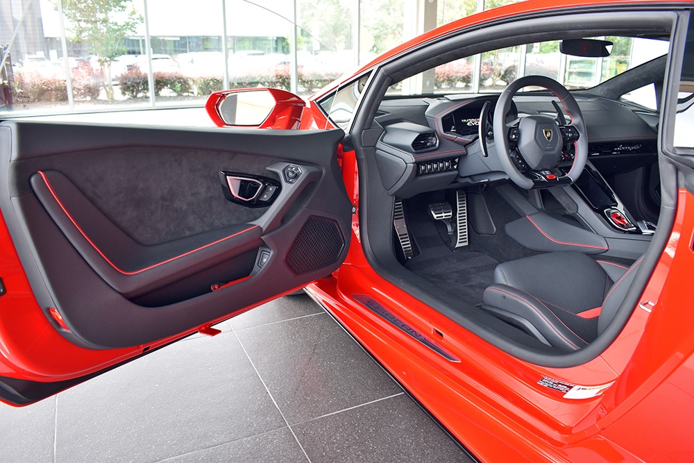 2020 Lamborghini Huracan Image 5
