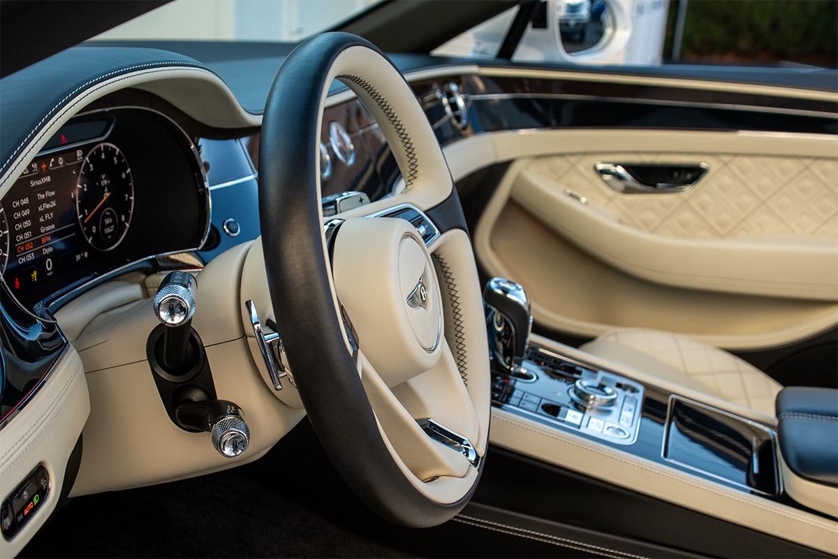 2020 Bentley Continental GT V8 Convertible Image 17