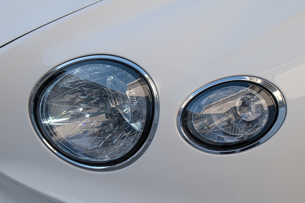 2020 Bentley Continental GT V8 Convertible Image 26