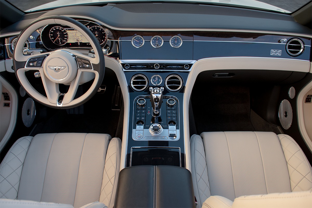 2020 Bentley Continental GT V8 Convertible Image 4