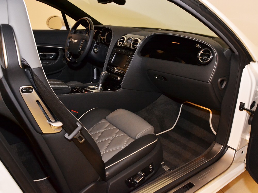 2010 Bentley Continental GT Image 16
