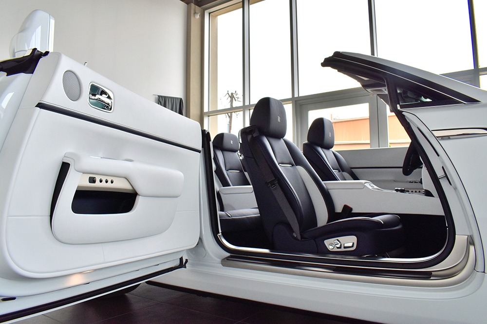 2019 Rolls-Royce Dawn Image 4