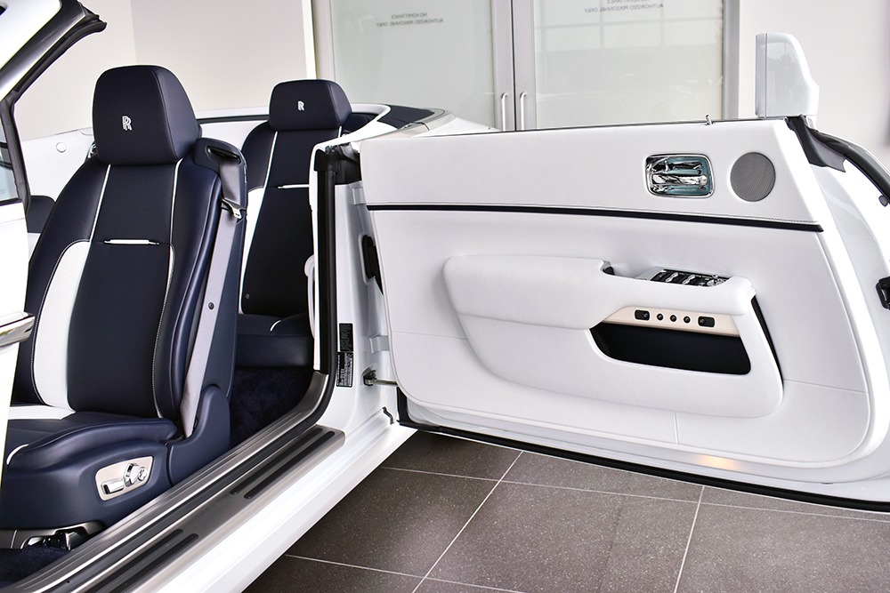 2019 Rolls-Royce Dawn Image 9