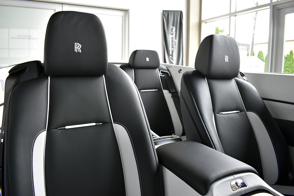 2019 Rolls-Royce Dawn Image 10