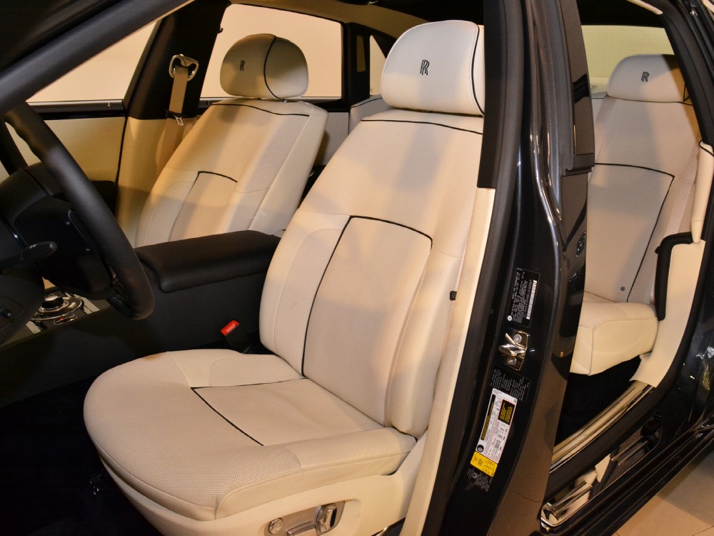 2011 Rolls-Royce Ghost Image 14