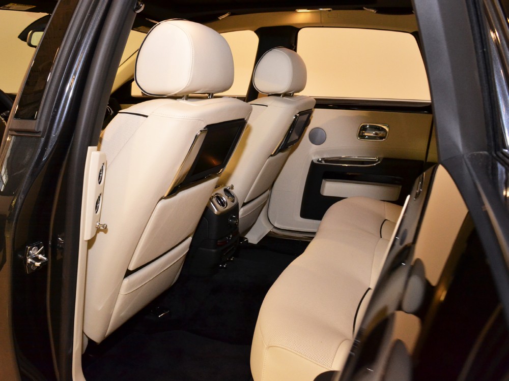 2011 Rolls-Royce Ghost Image 18