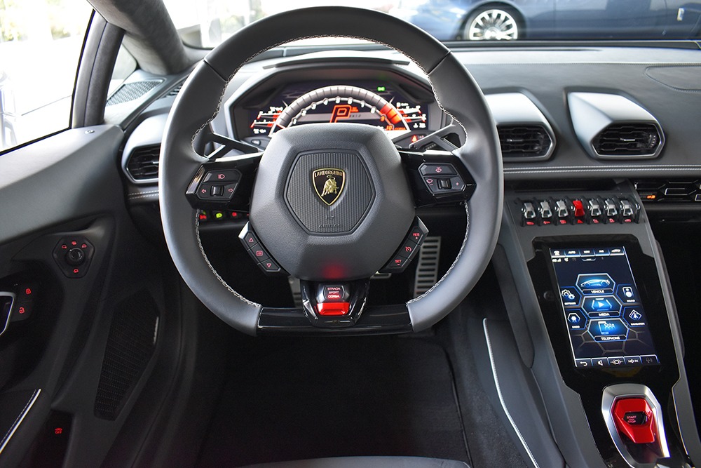 2020 Lamborghini Huracan Image 7