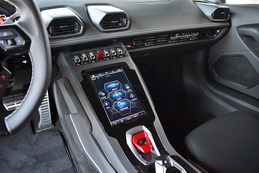 2020 Lamborghini Huracan Image 8