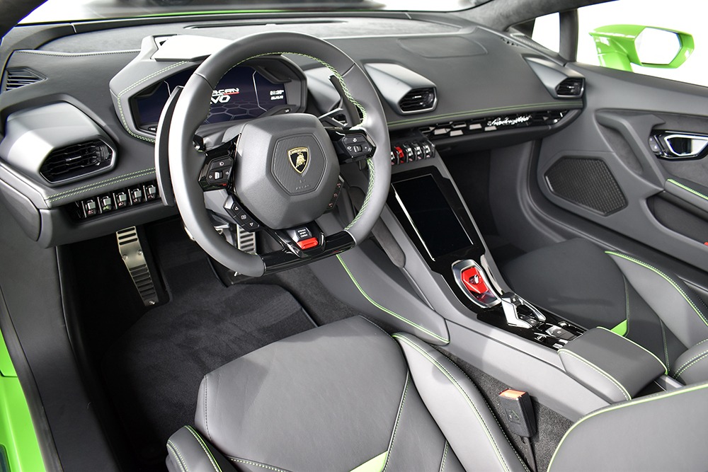 2020 Lamborghini Huracan Image 4