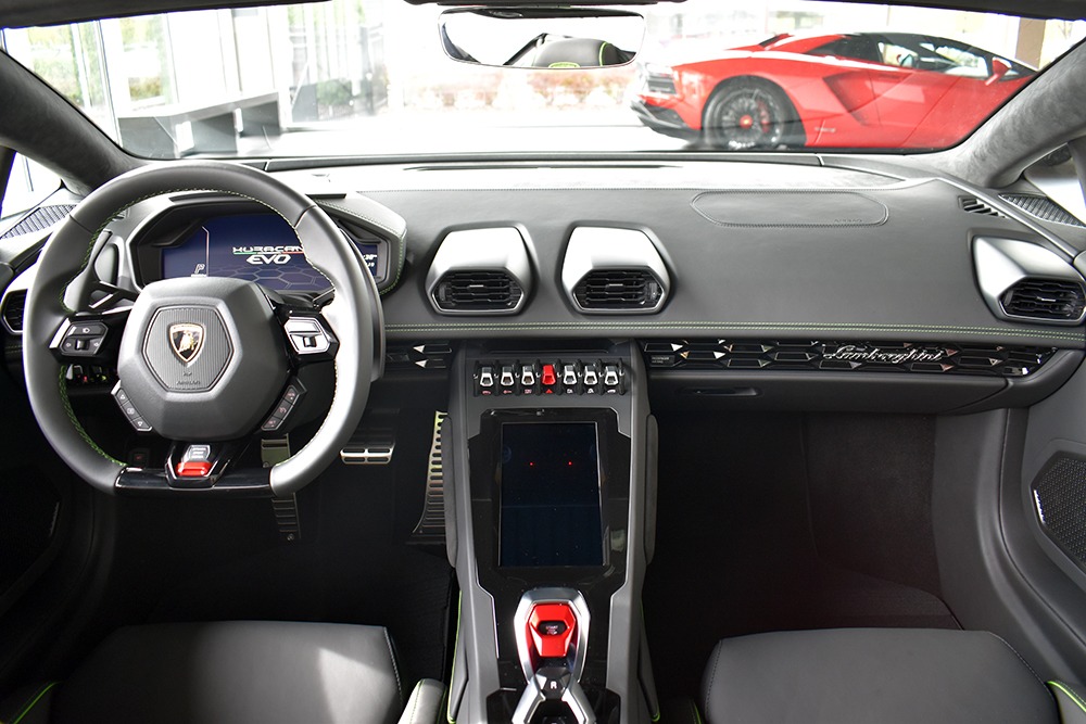 2020 Lamborghini Huracan Image 9