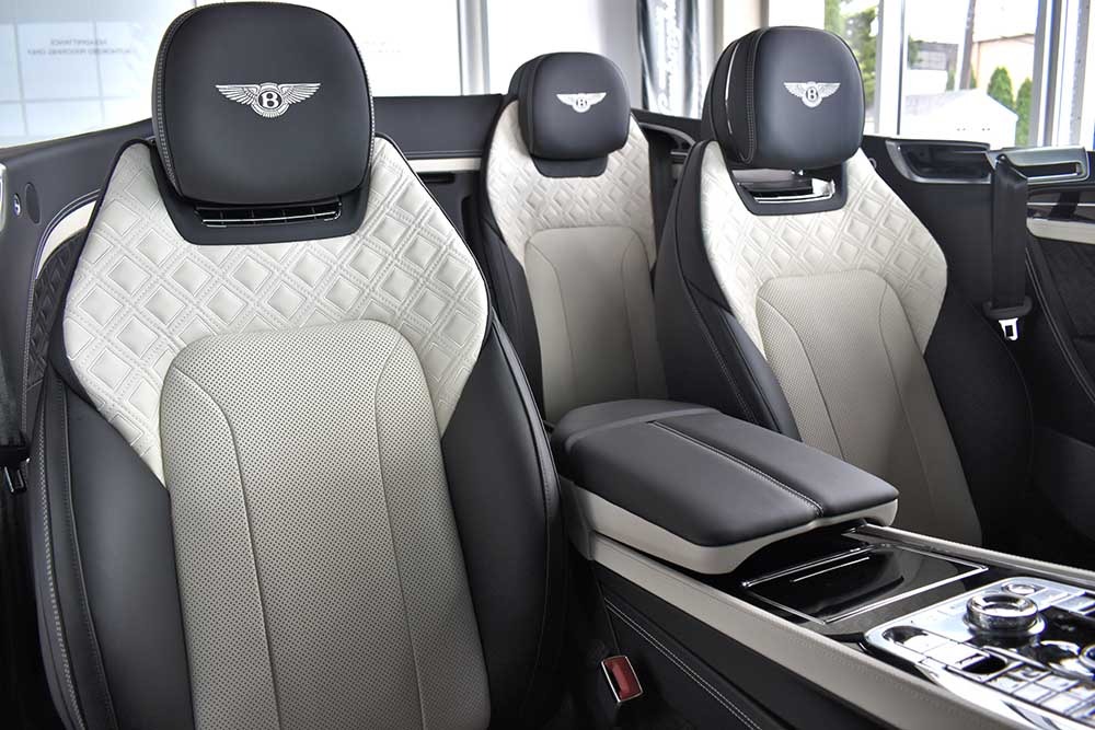 2020 Bentley Continental GT V8 Convertible Image 9