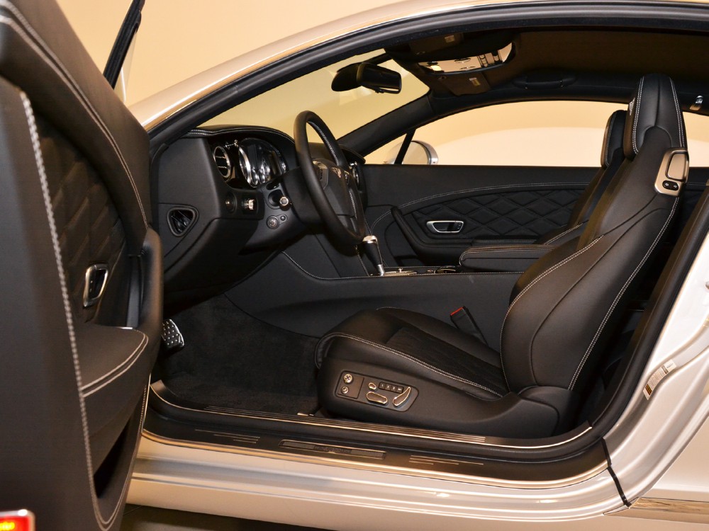 2012 Bentley Continental GT Image 13