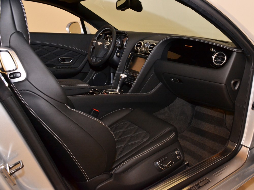 2012 Bentley Continental GT Image 16