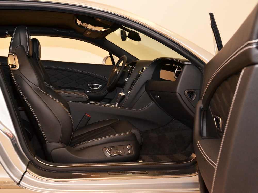 2012 Bentley Continental GT Image 17