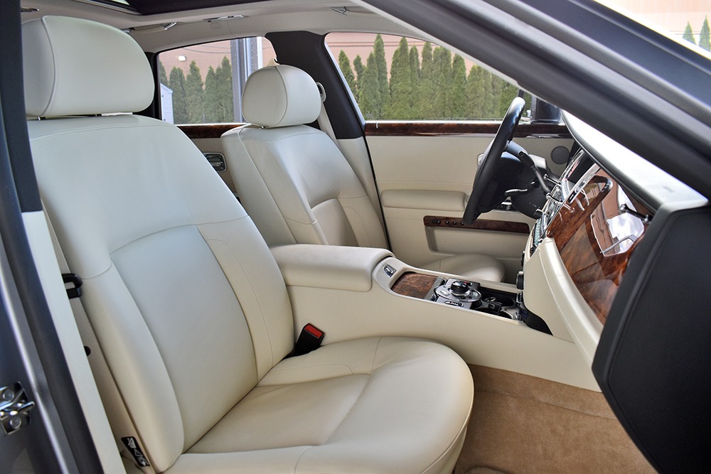 2010 Rolls-Royce Ghost Image 4