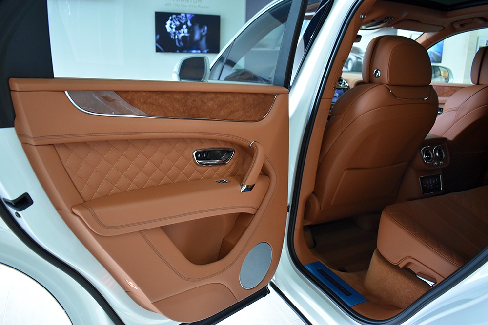 2020 Bentley Bentayga V8 Image 10