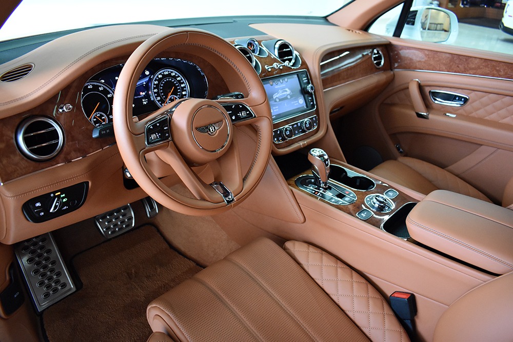 2020 Bentley Bentayga V8 Image 3