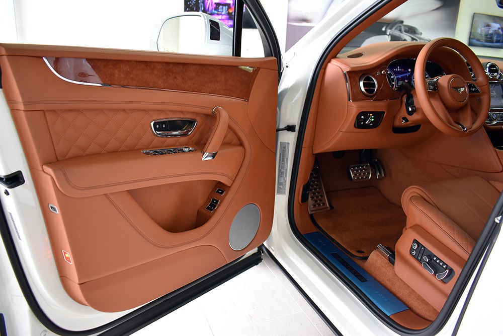 2020 Bentley Bentayga V8 Image 7