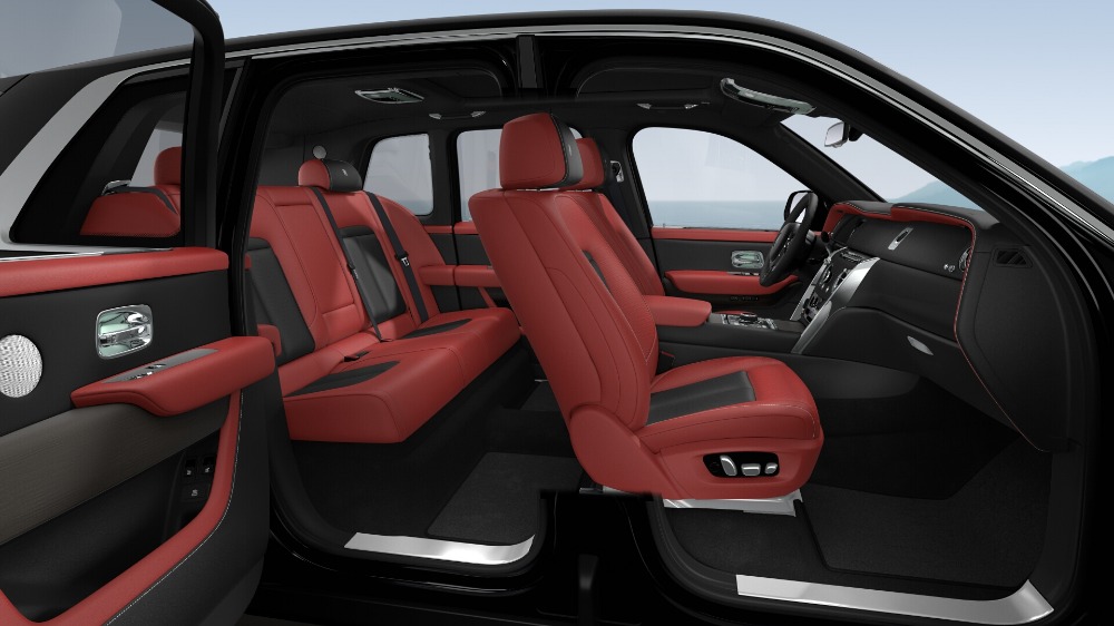 2020 Rolls-Royce Cullinan Image 2