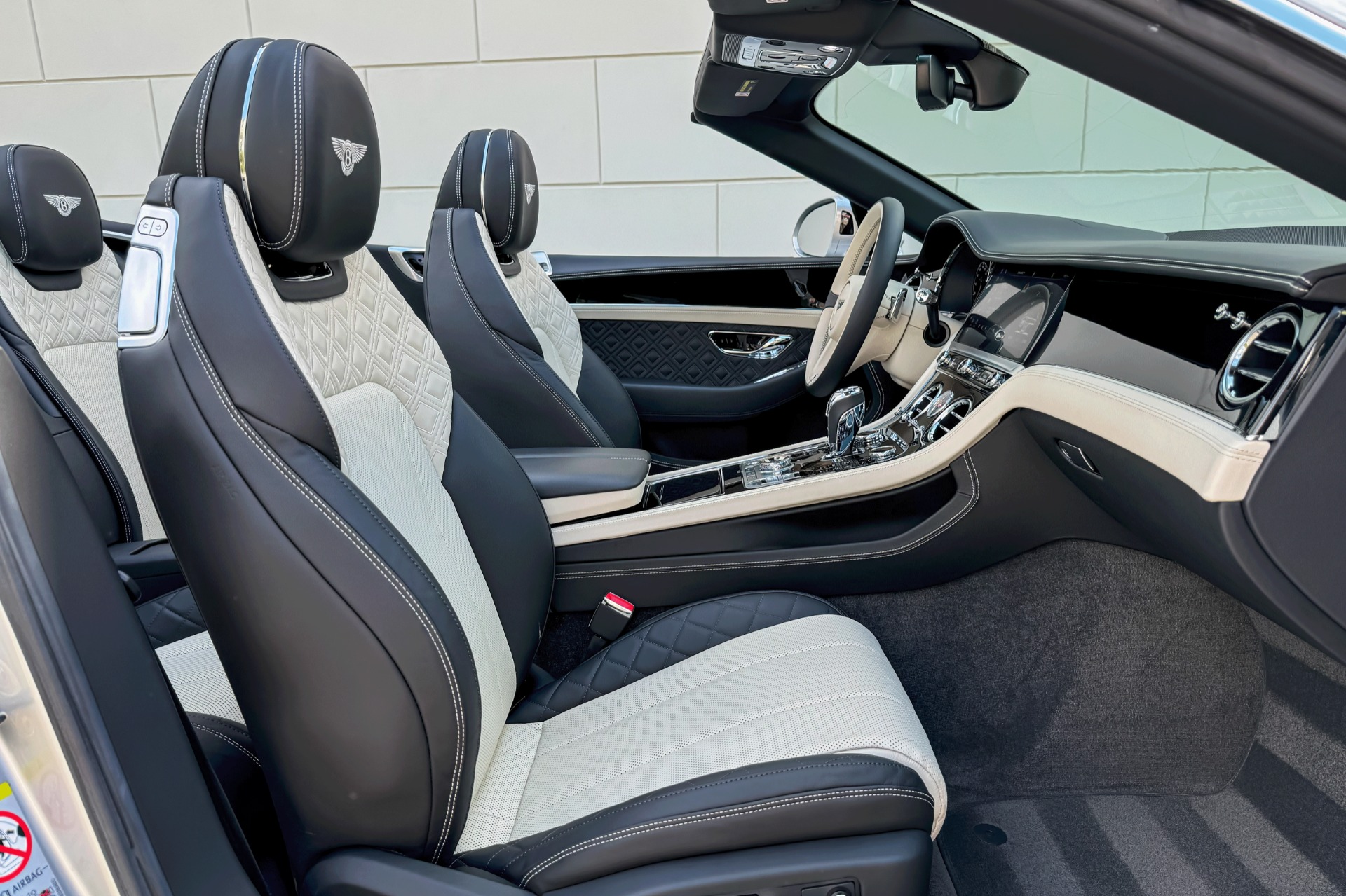 2020 Bentley Continental GT V8 Convertible Image 13