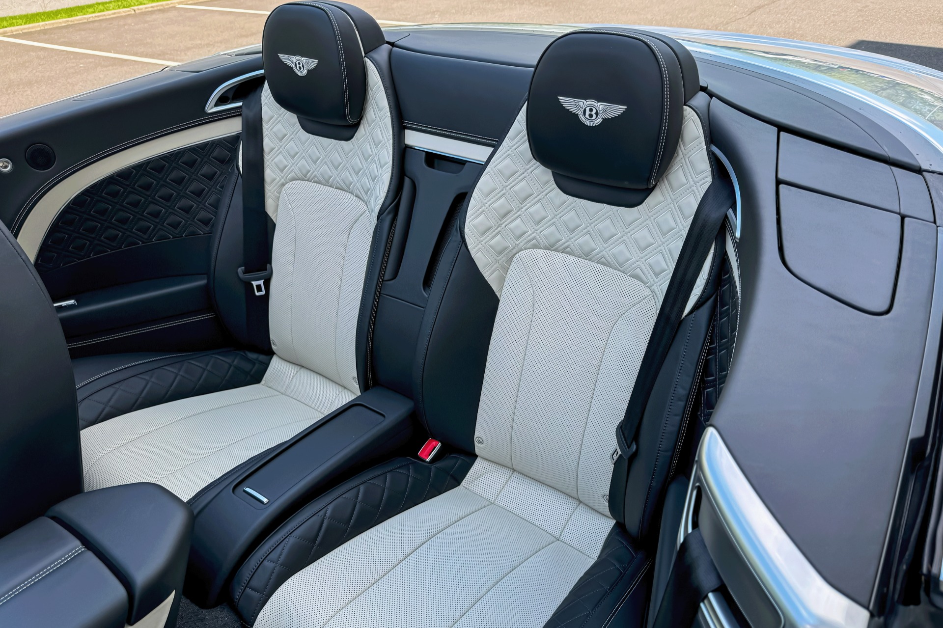 2020 Bentley Continental GT V8 Convertible Image 14