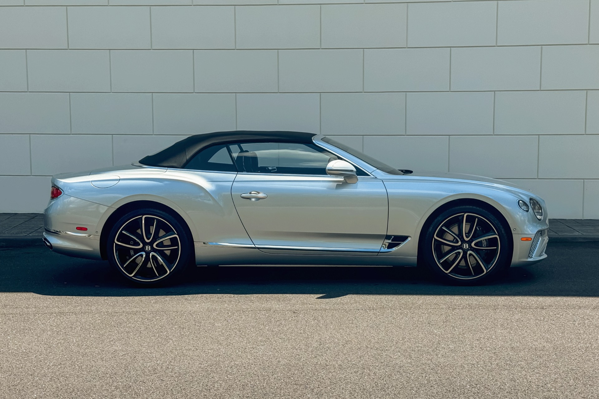2020 Bentley Continental GT V8 Convertible Image 30