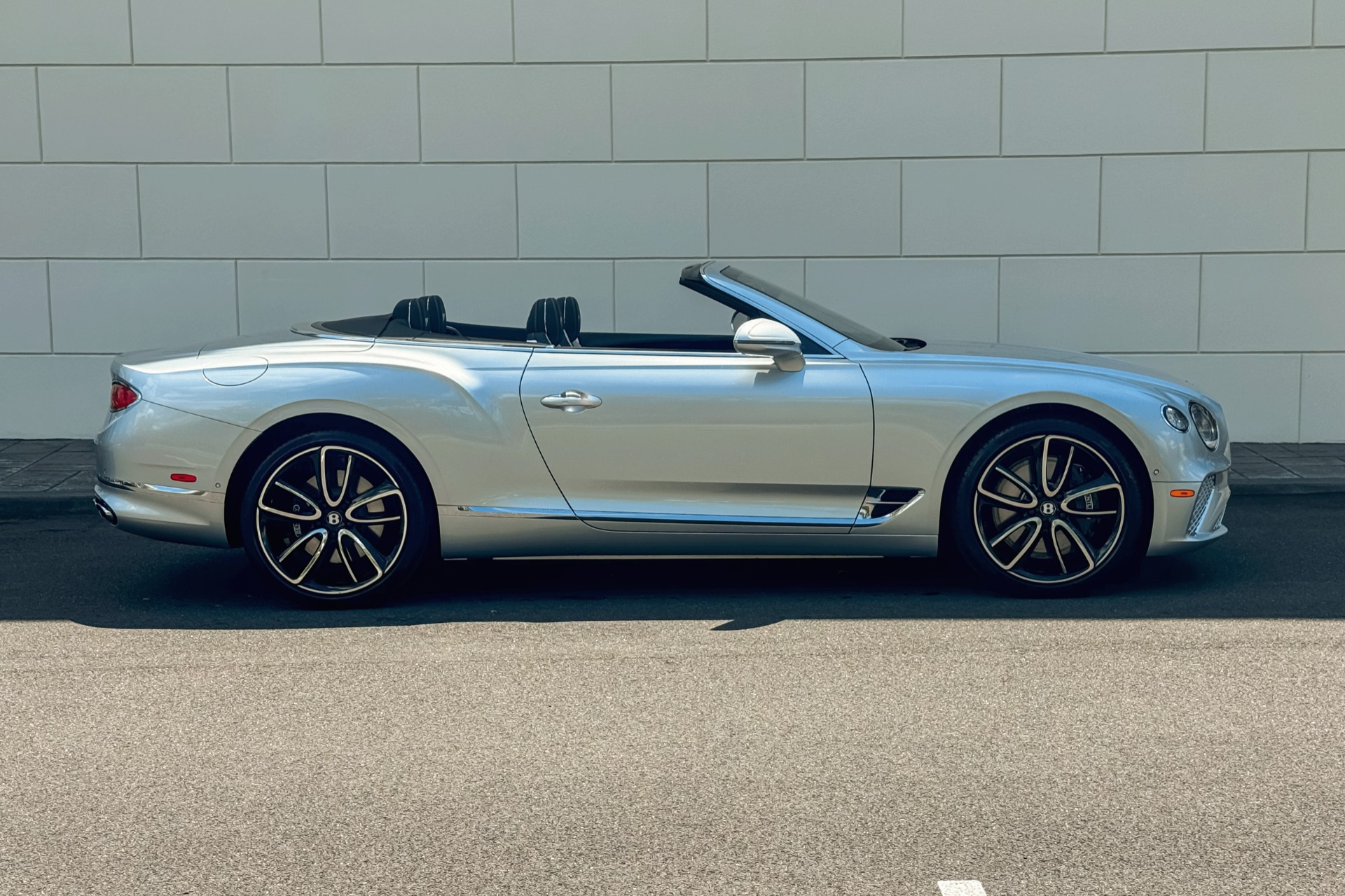 2020 Bentley Continental GT V8 Convertible Image 5