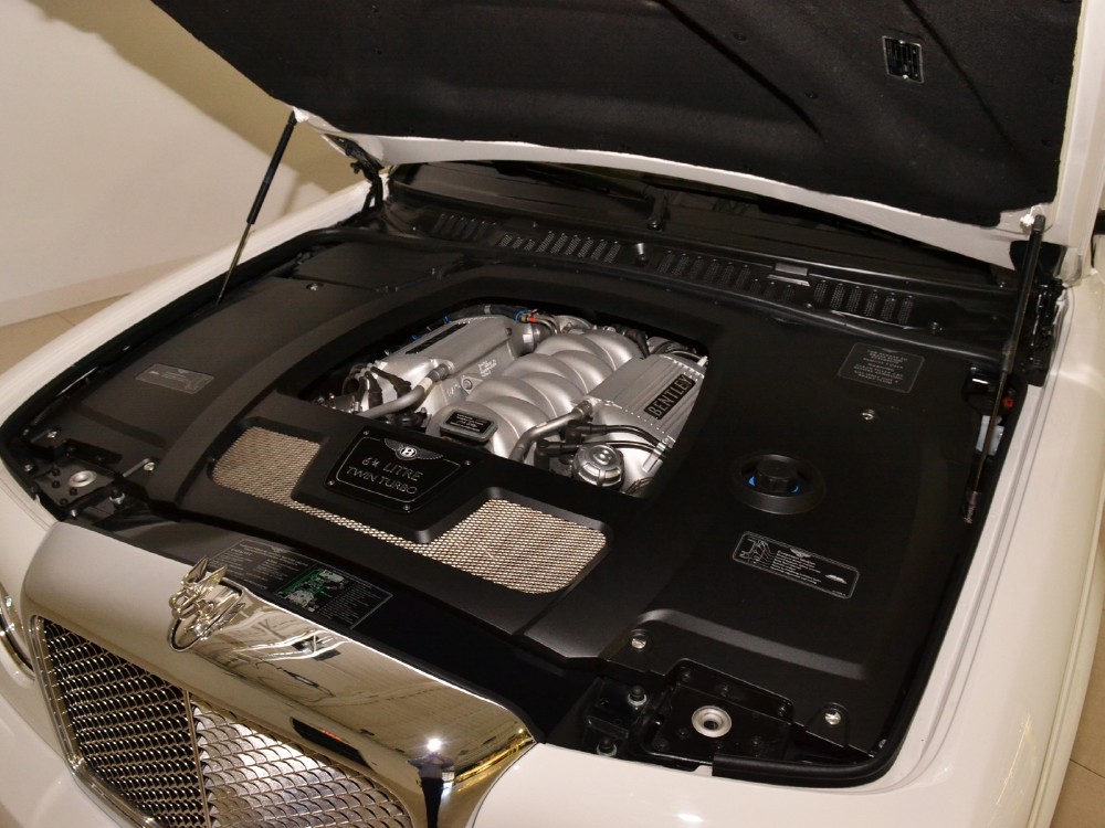 2007 Bentley Azure Image 25