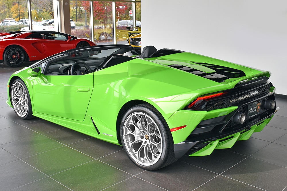 2020 Lamborghini Huracan Image 2