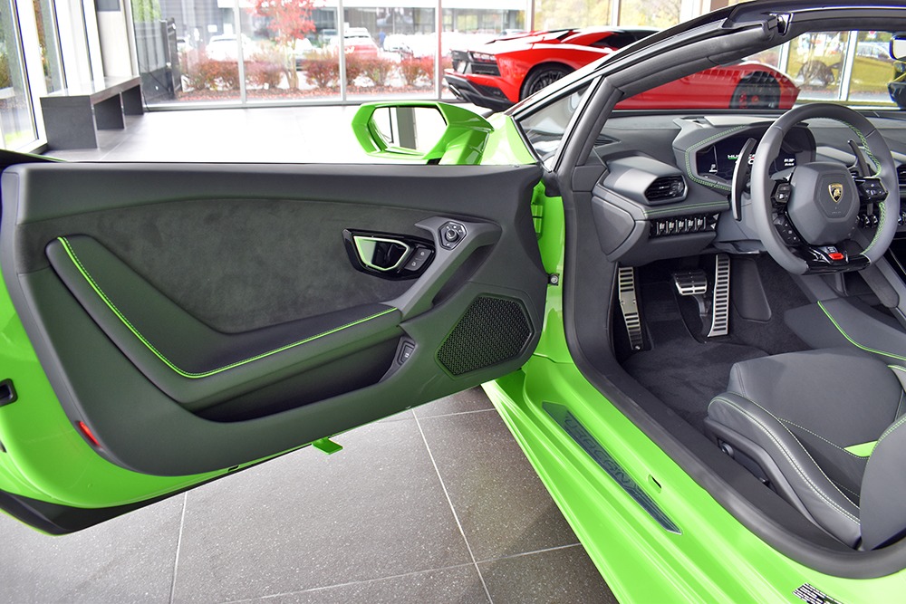 2020 Lamborghini Huracan Image 7