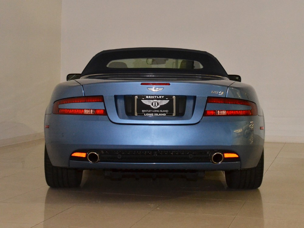 2005 Aston Martin DB9 Image 16