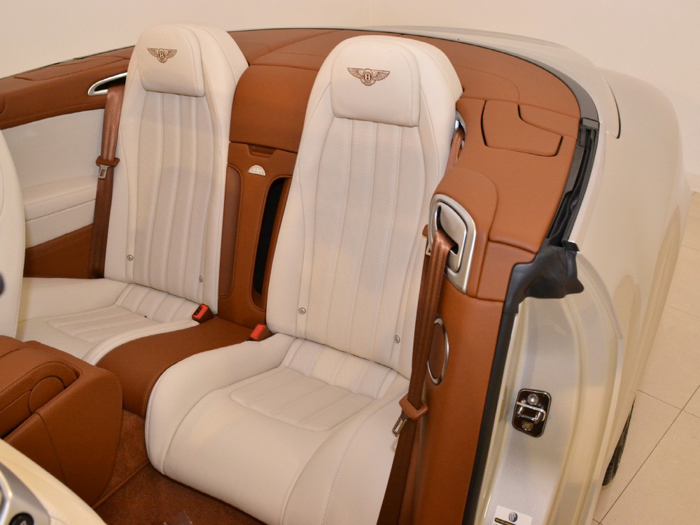 2012 Bentley Continental GT Convertible Image 21