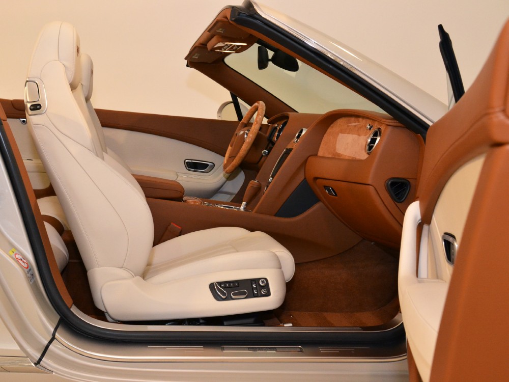 2012 Bentley Continental GT Convertible Image 23