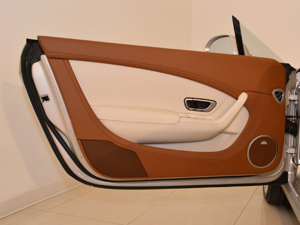 2012 Bentley Continental GT Convertible Image 24