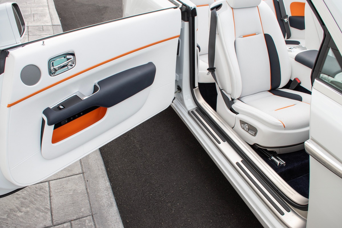 2020 Rolls-Royce Dawn Image 10