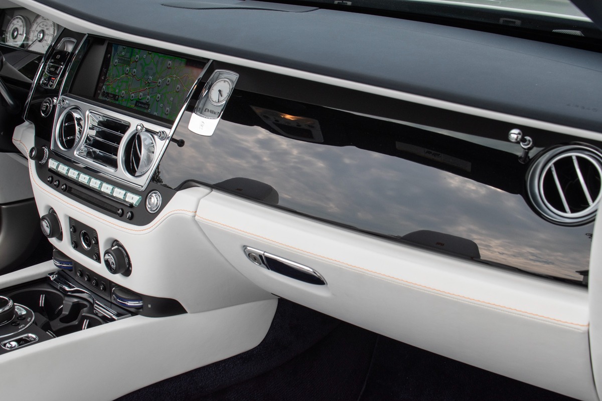 2020 Rolls-Royce Dawn Image 14