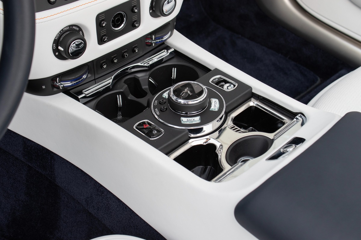 2020 Rolls-Royce Dawn Image 25