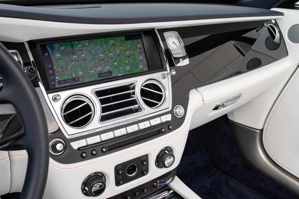 2020 Rolls-Royce Dawn Image 26