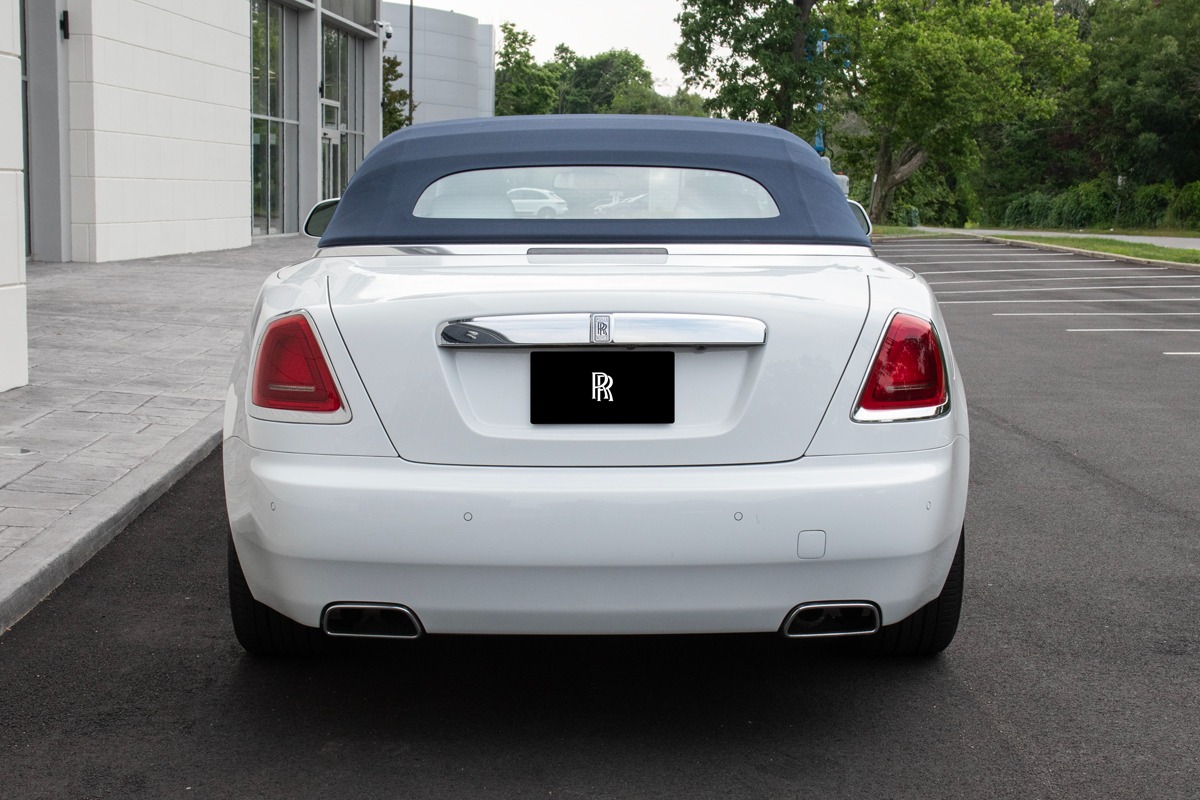 2020 Rolls-Royce Dawn Image 35