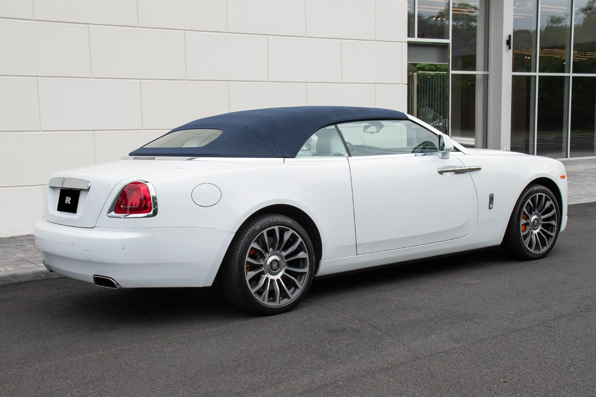 2020 Rolls-Royce Dawn Image 36