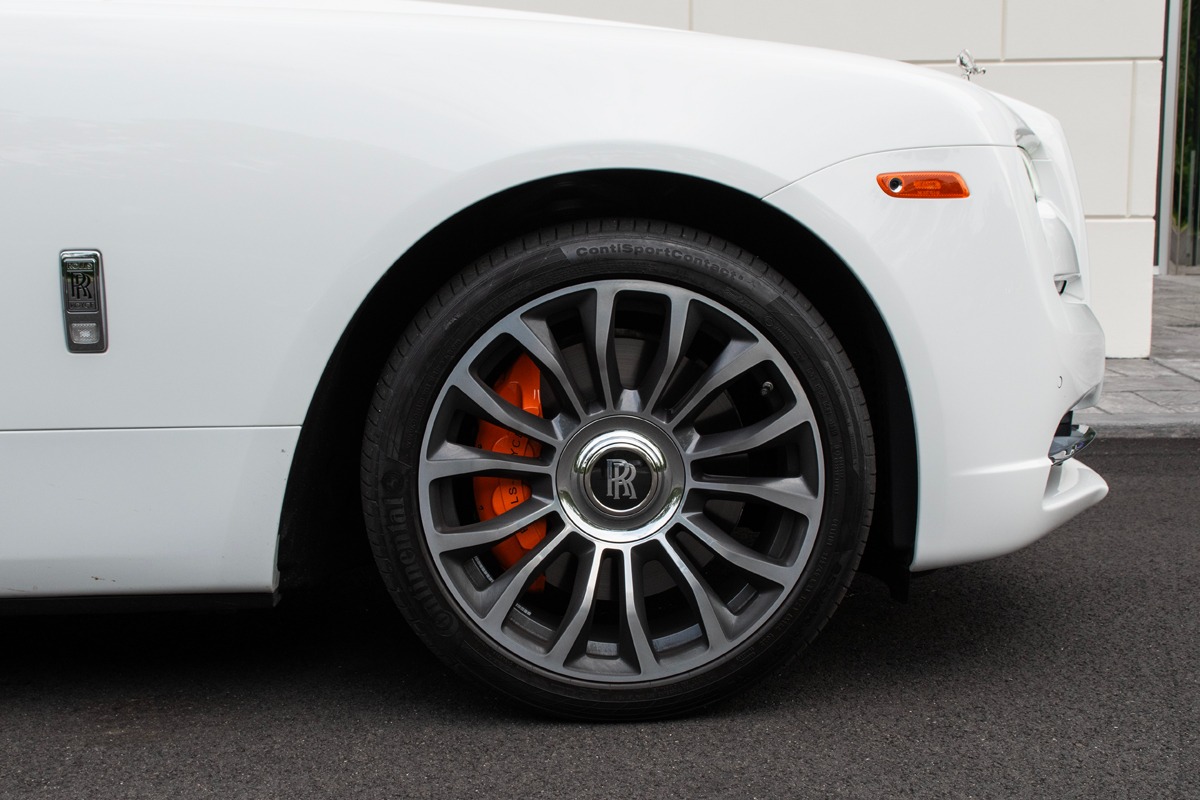 2020 Rolls-Royce Dawn Image 37