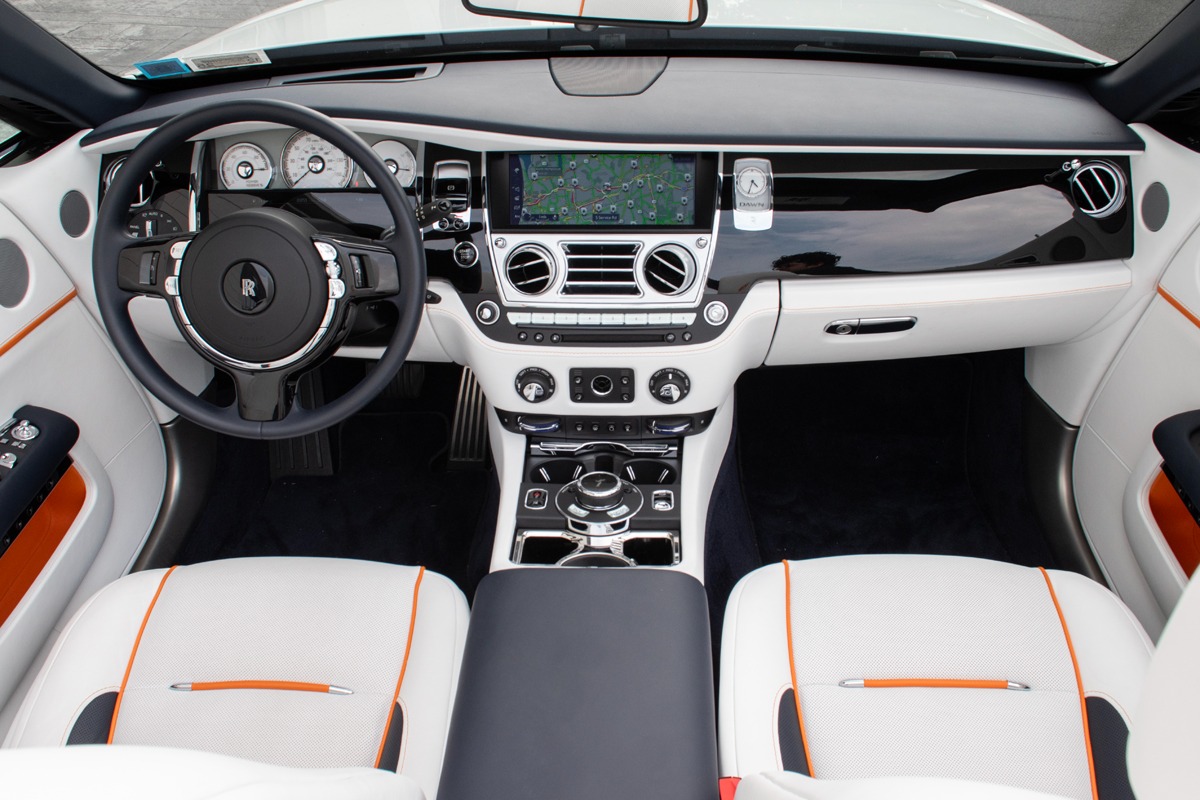 2020 Rolls-Royce Dawn Image 4