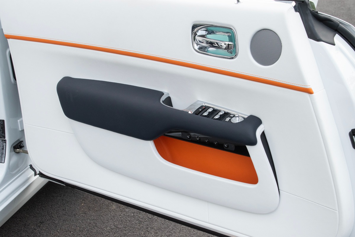 2020 Rolls-Royce Dawn Image 6