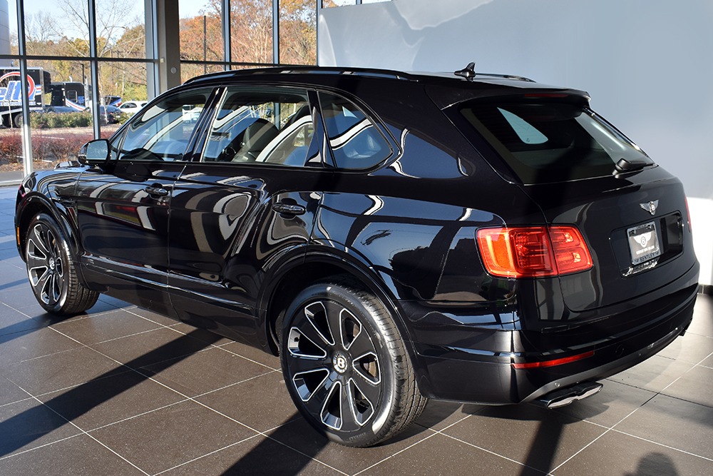 2020 Bentley Bentayga V8 Image 2