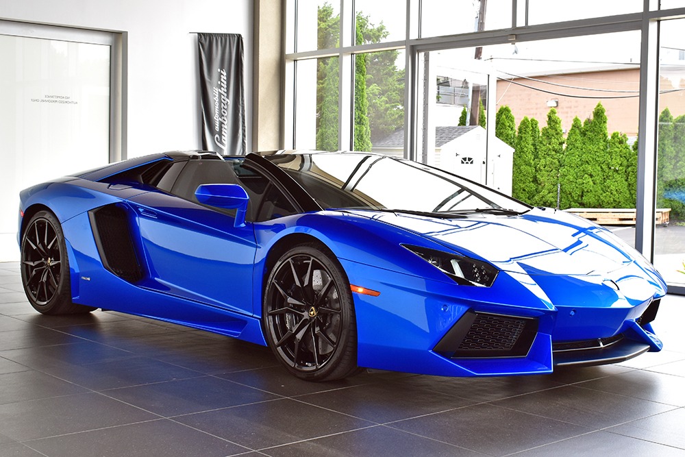 2016 Lamborghini Aventador Image 13