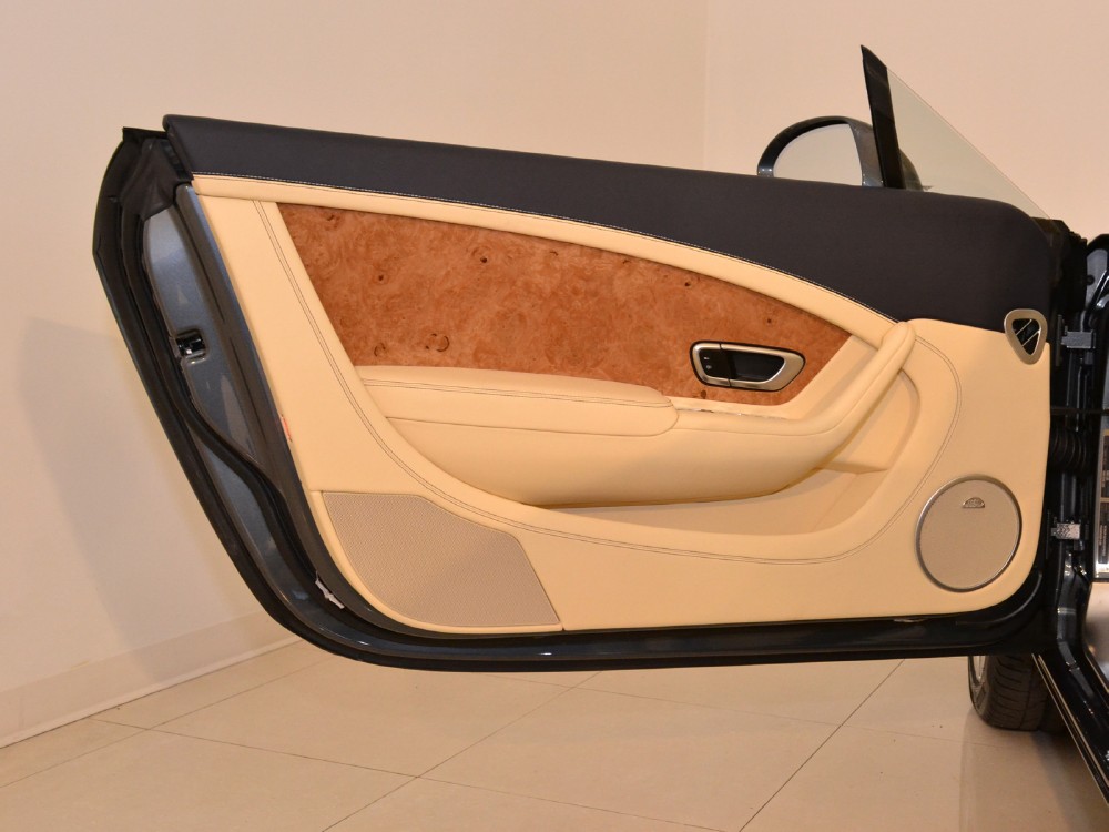 2012 Bentley Continental GT Convertible Image 26