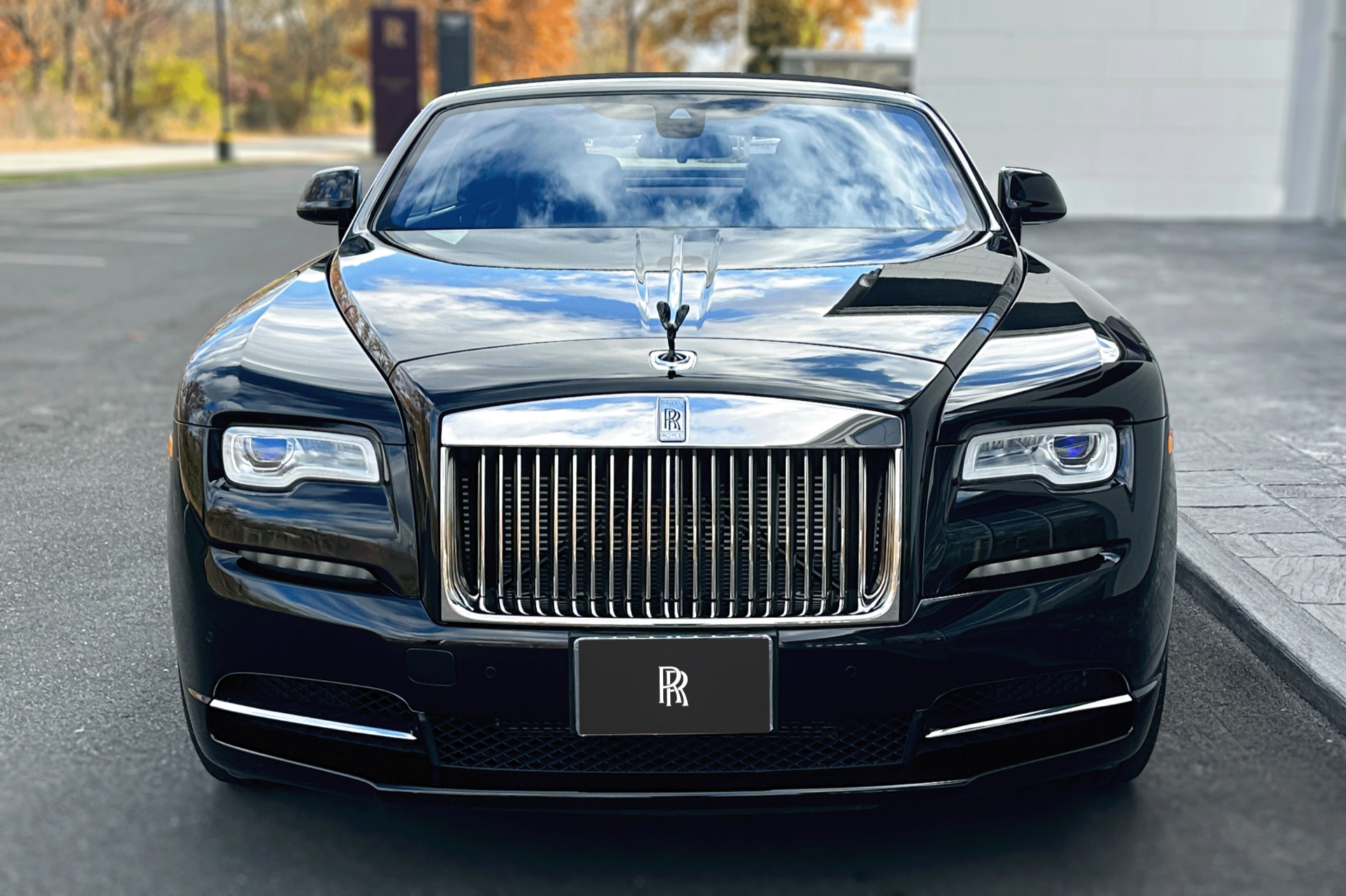 2020 Rolls-Royce Dawn Image 17