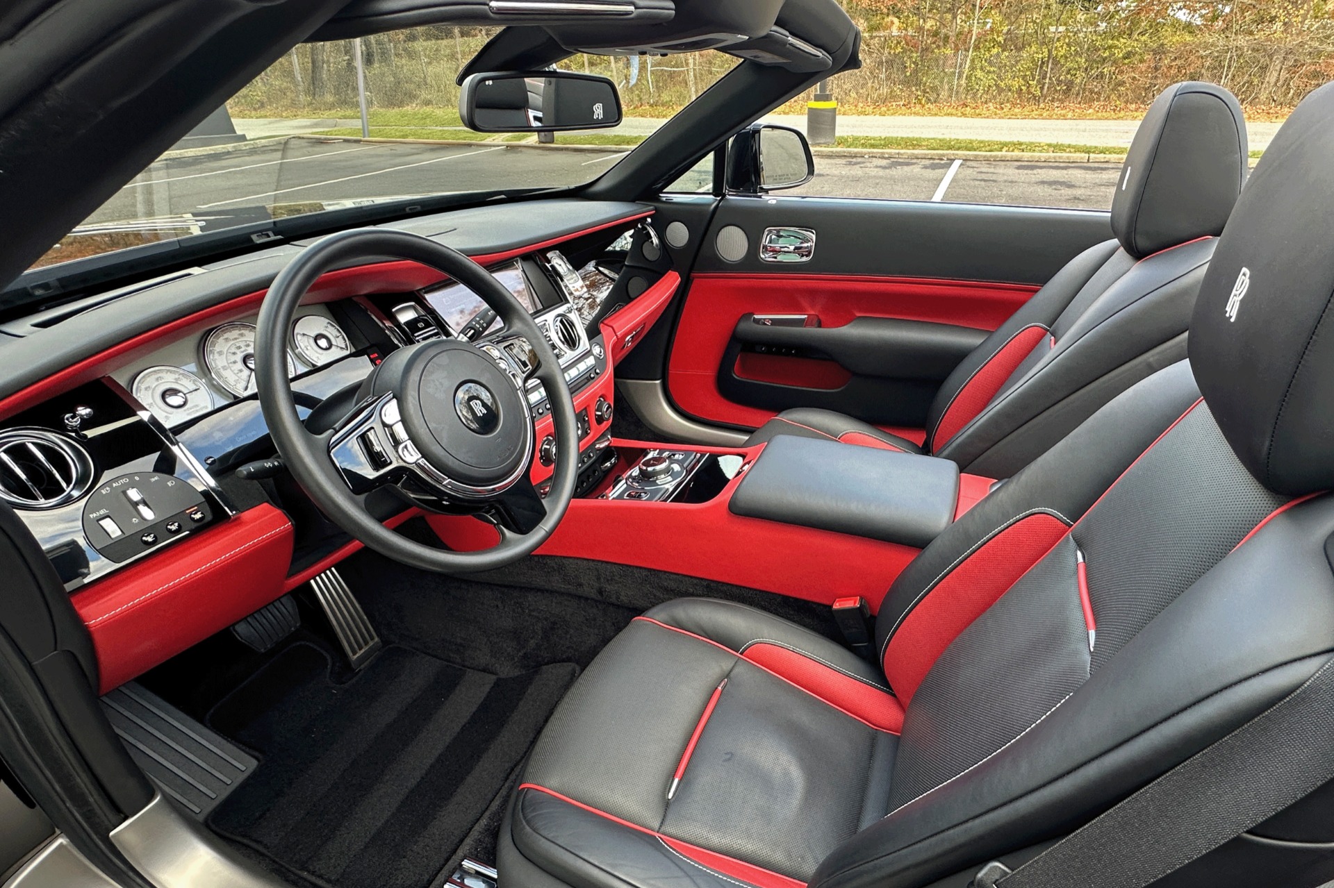 2020 Rolls-Royce Dawn Image 8