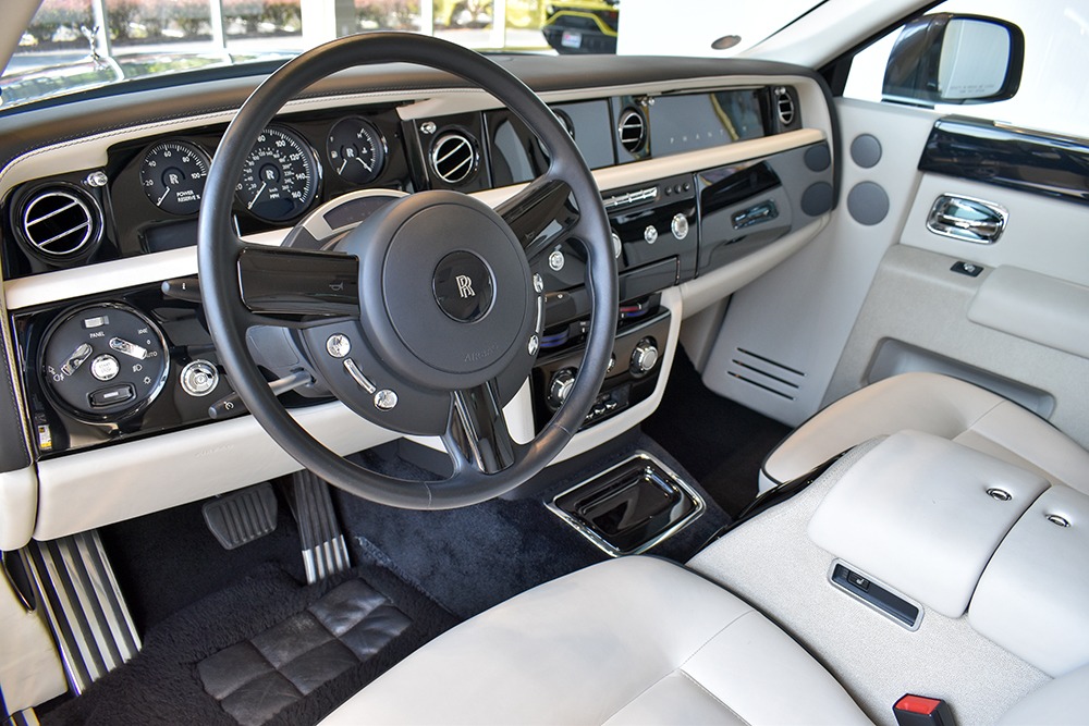 2013 Rolls-Royce Phantom Image 3