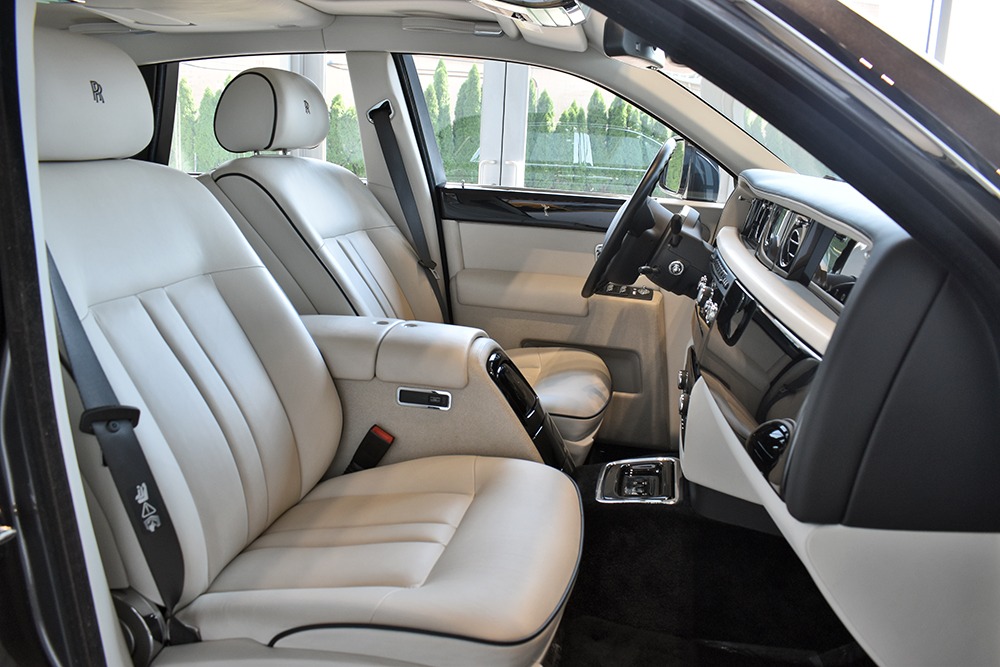 2013 Rolls-Royce Phantom Image 4